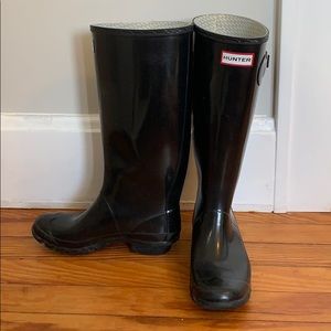 Black Gloss Hunter Boots - Wide Leg